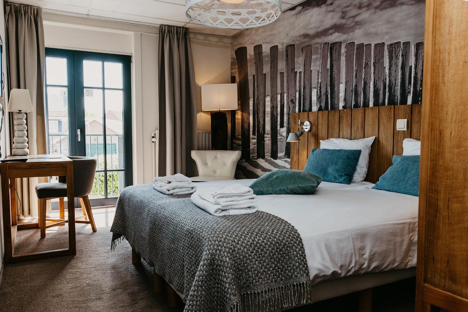 Romantik Badhotel Renesse Exteriör bild